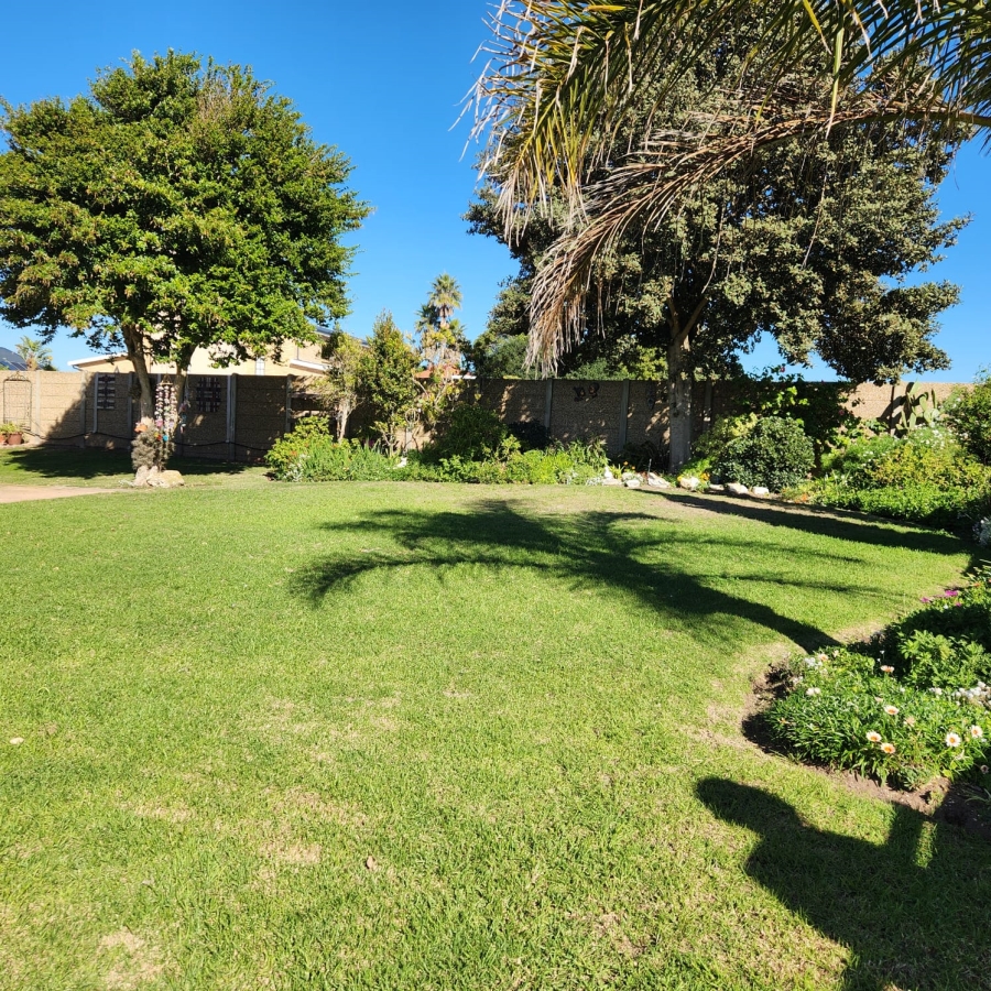 3 Bedroom Property for Sale in Stilbaai Wes Western Cape